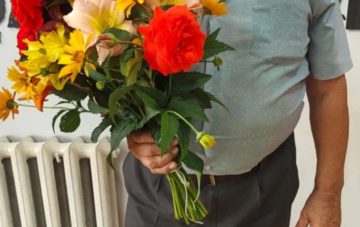Ну куда мы без баяна? Без баяна — никуда! Ну куда мы без баяна? Без баяна — никуда!