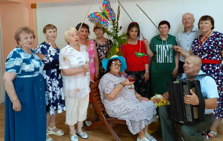 "Увезу тебя я в тундру" "Увезу тебя я в тундру"