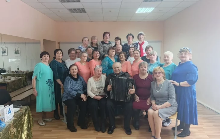 Театрализованное представление "Давайте стареть красиво"