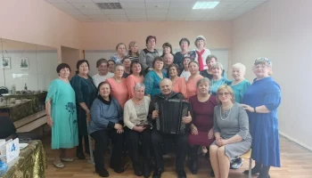 Театрализованное представление "Давайте стареть красиво"