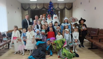 И снова наши сказочные герои сегодня подарили детям радость, сказку и волшебство! &nbsp; &nbsp;