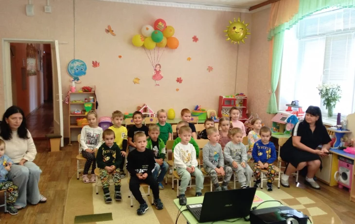 Показ детских мультфильмов в дошкольном учреждении "Алёнушка". Показ детских мультфильмов в дошкольном учреждении "Алёнушка".