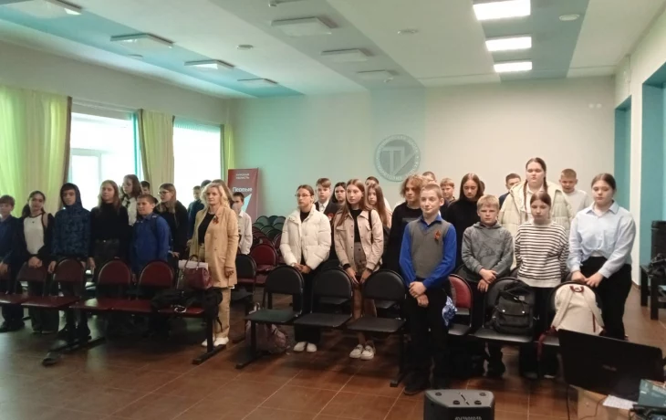 Просмотр кинофильмов" "Доброволец", "Повар","Шах и мат", "Записка" Просмотр кинофильмов" "Доброволец", "Повар","Шах и мат", "Записка"